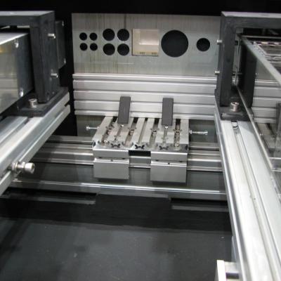 Diahragm changer with variable apertures Diahragm changer with variable apertures